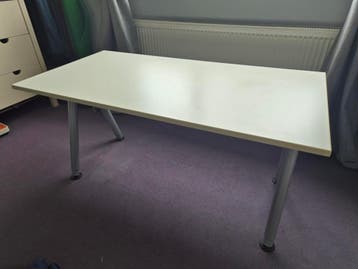 Bureau Ikea