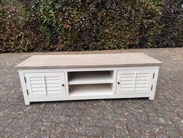 Stijlvol wit tv-meubel met houten blad, Gratis!