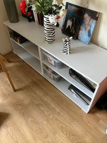 Witte houten tv-meubel/boekenkast - 140x50x42 cm