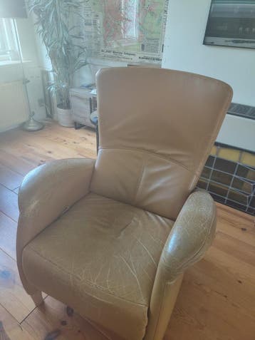 Gratis ophalen: Leren fauteuil met ligstand