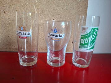 Bavaria bierglazen (2) en een Heineken glas