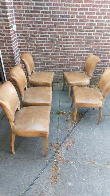 5 eettafel stoelen