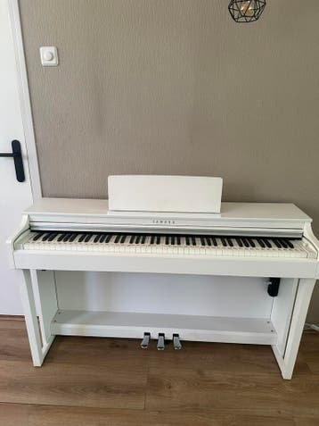 Yamaha clavinova CLP-625