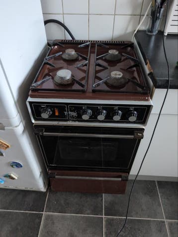 Oud gasfornuis met gasoven - werkt perfect, gratis