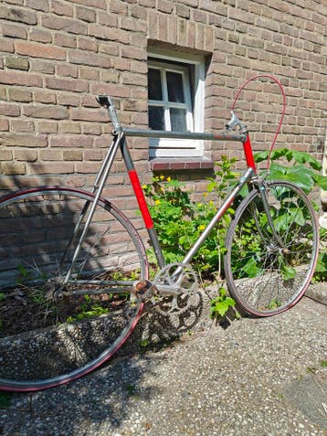 Vintage fietsen onderdelen gratis
