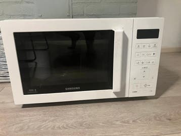 Gratis af te halen: Gebruikte, goed werkende combi magnetron