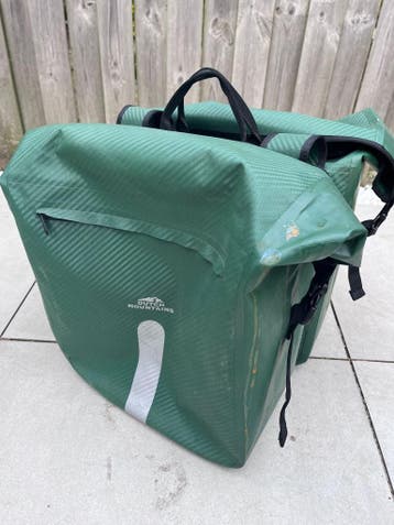 Free: Dutch Mountains Double Pannier Bag (Bicycle)