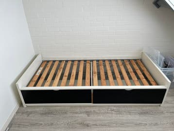 Eenpersoonsbed met lades 90x200
