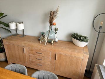 Eiken dressoir met lades en deuren
