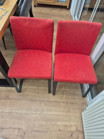 Set van 2 rode eetkamerstoelen