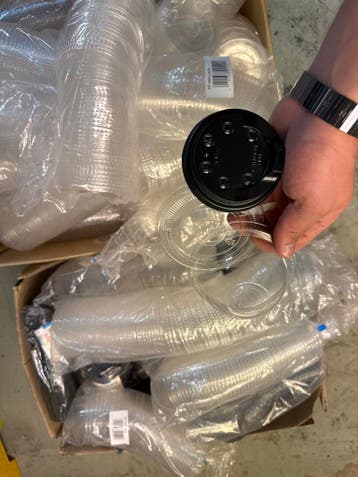 2 Dozen Gemixte Plastic Deksels
