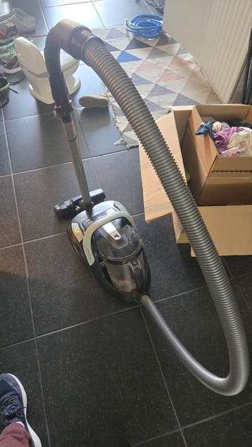 Rowenta Green Force Cyclonic Effitech Vaccum