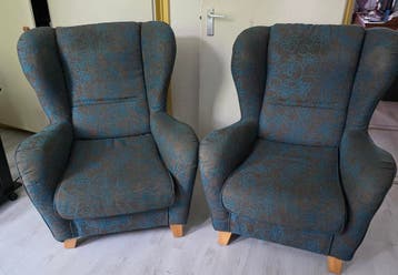 2 stoffen oorfauteuils - gebruikt, goede staat