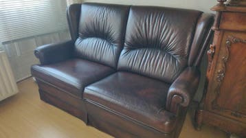 Leren tweezitsbank - Klassiek en Comfortabel