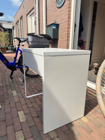 GRATIS! IKEA Bureau Wit - Compact en Praktisch (75x73 cm)