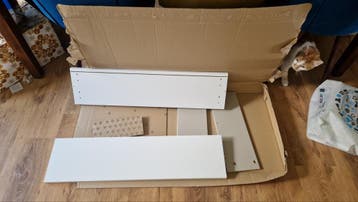 Onderdelen witte malm ladekast