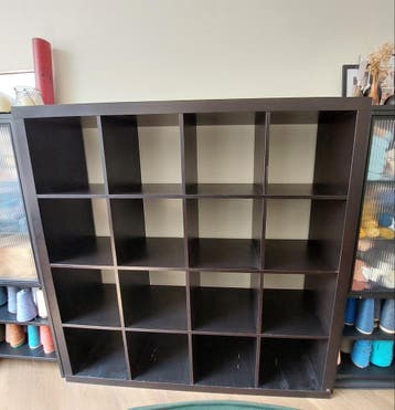 IKEA Kallax Kast - zwart/donkerbruin met gebruikssporen