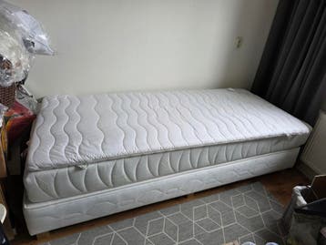 Gratis 1 persoons boxspring bed