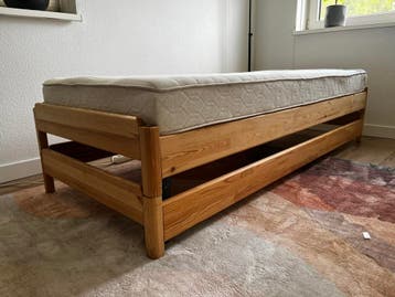 IKEA Utåker stapelbaar bedframe met matras