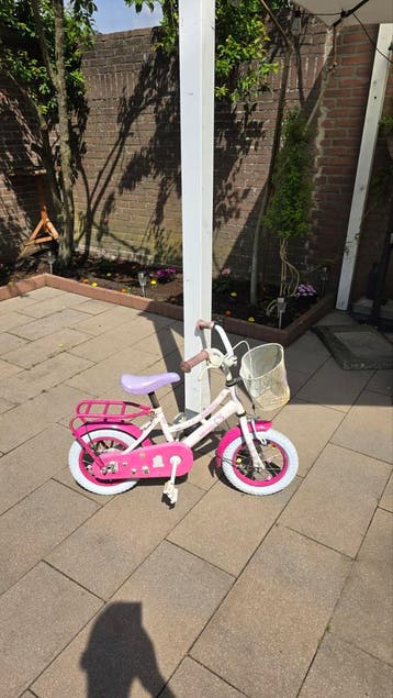 Gratis kinderfiets, roze met mandje
