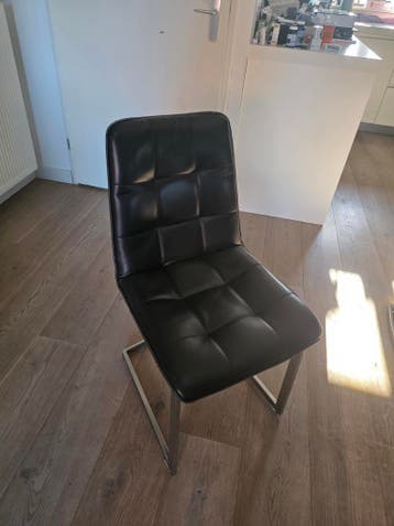 6 H&H kunstleren eetkamerstoelen (GRATIS)
