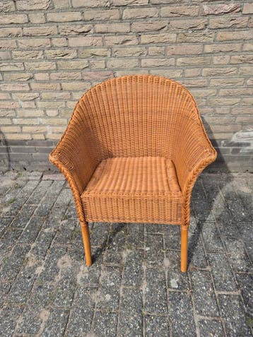 👌🏻Nette Rieten stoel relaxed Rotan slaapkamer Rotanstoel