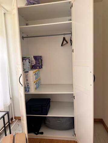 Hoge IKEA Pax kast - gratis af te halen 236x58x98
