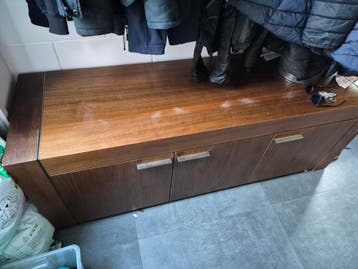 Gratis ophalen noten houten tv kast