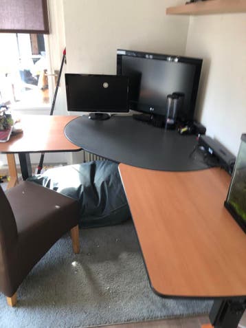 Hoekbureau 160x200 cm, in hoogte verstelbaar