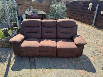 Comfortabele 3-zitsbank met relaxfunctie
