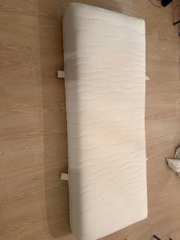 Gratis: 2 pocketvering matrassen 80x200 cm