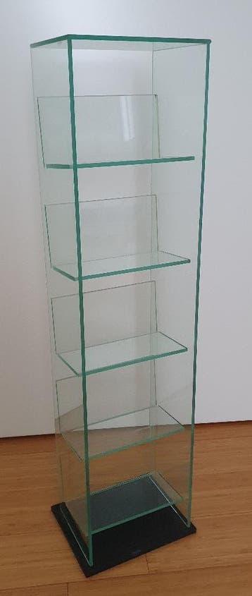 CD rek van glas