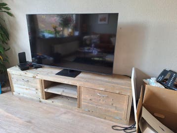 Robuust houten tv-meubel - 180x40x45 cm