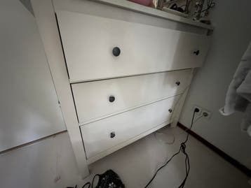 Kledingkast,, ladekast, bureaustoel, bed 160x200