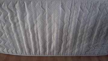 Comfortabel eenpersoons matras - Zo goed als nieuw