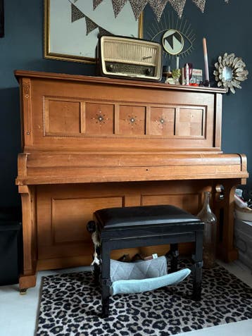 Carl Maxdorf Piano - Klassiek Houten Model