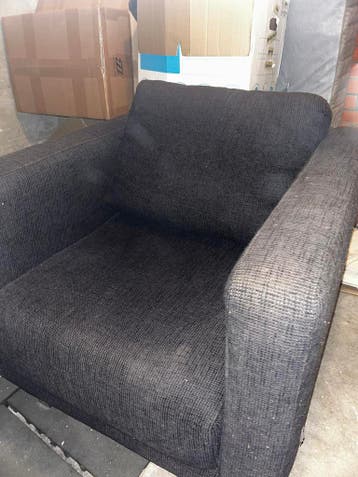 Comfortabele donkergrijze fauteuil