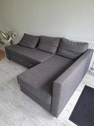 Comfortabele tweepersoons slaapbank met chaise longue