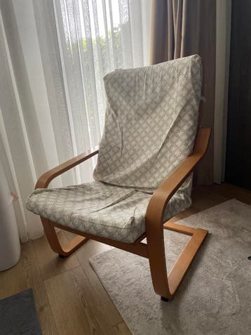 Comfortabele schommelstoel met kussen