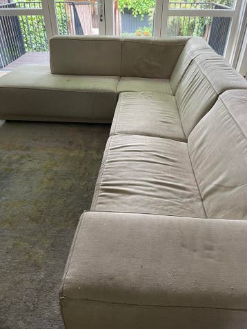 Grote hoekbank 310x225 - Ideaal voor studentenhuis