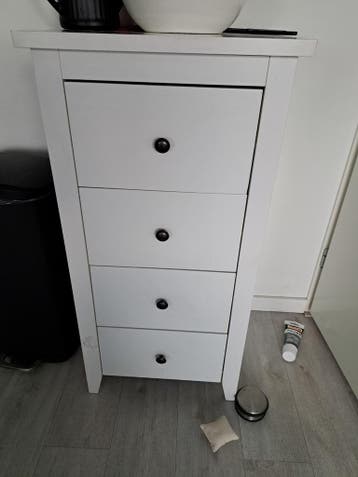 GERESERVEERD Gratis kastje met lades - opknapper