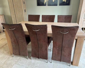 6 Eetkamerstoelen gratis!