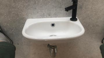 Wasbak + kraan WC