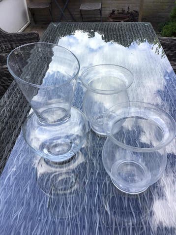 3 glazen vazen……   gratis