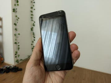 Iphone 6S Unlocked, battery drains, broken glass