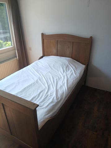 GRATIS heel oud houten bed