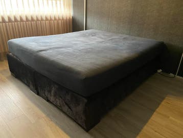 Tweepersoons boxspring bed - bruin velvet