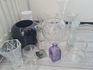 Diverse vazen ook kristal
