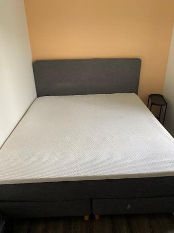 Boxspring(gratis ophalen!)
