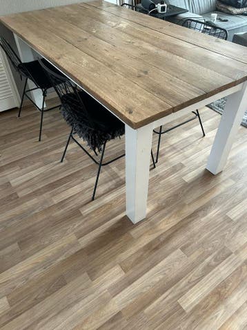 Robuuste eettafel 97x185 cm